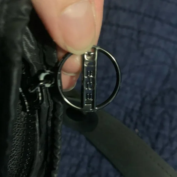 Diesel Elegant Black Quilted Women's Bag - Picture 7 of 10